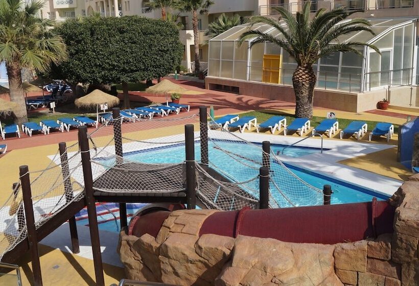 Apartamentos Mar y Golf