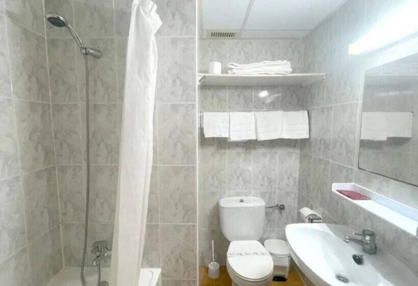 Apartamentos Midi 3000