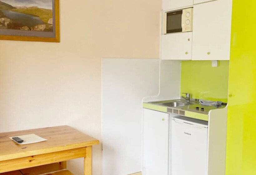 Apartamentos Midi 3000