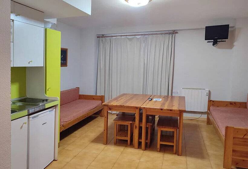 Apartamentos Midi 3000