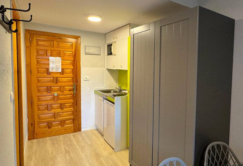 Apartamentos Midi 3000