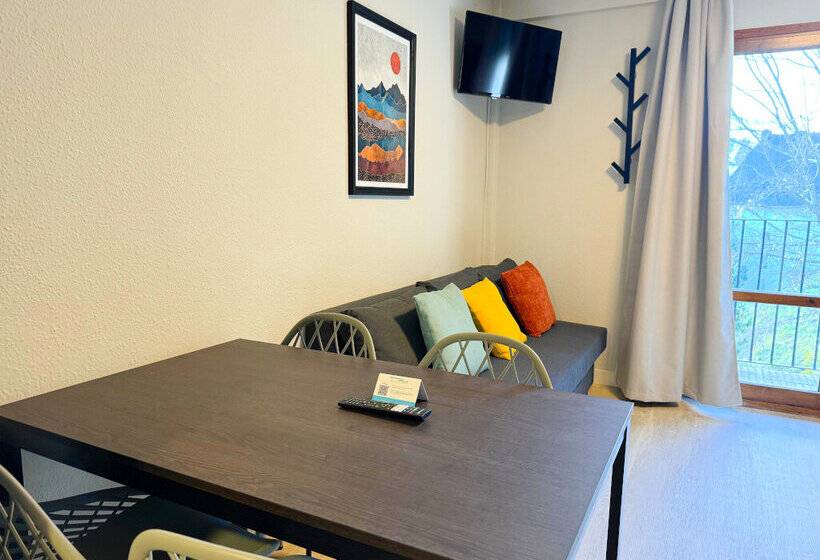 Apartamentos Midi 3000