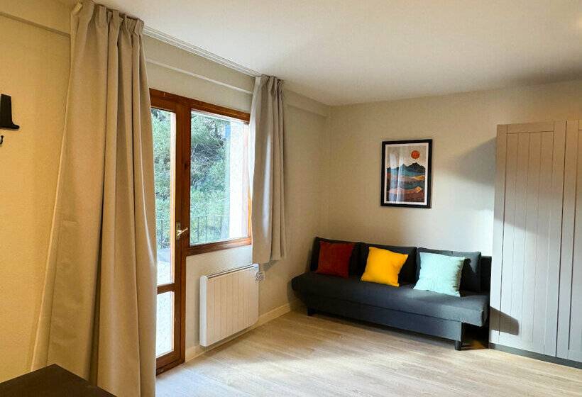 Apartamentos Midi 3000