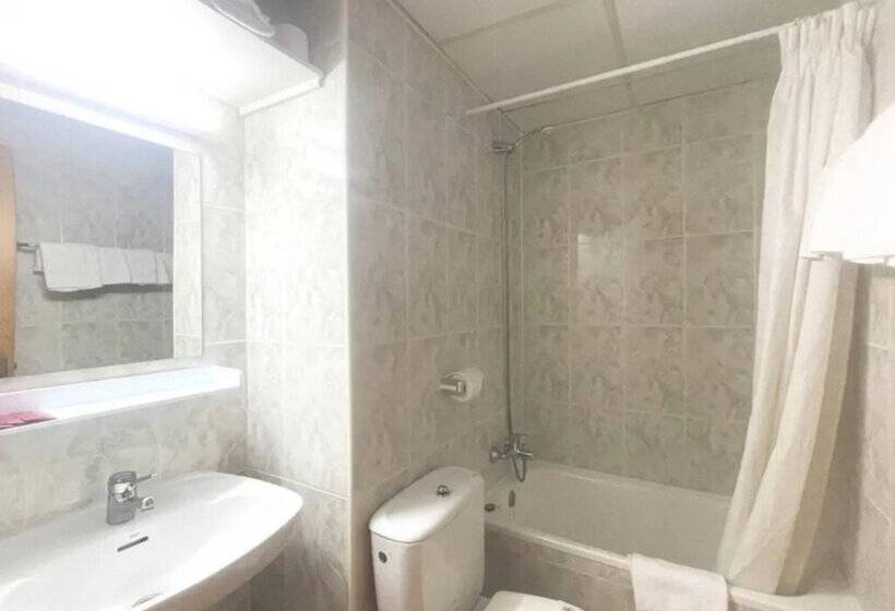 Apartamentos Midi 3000