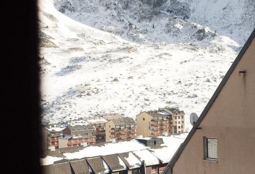 Apartaments Turistics Manzano