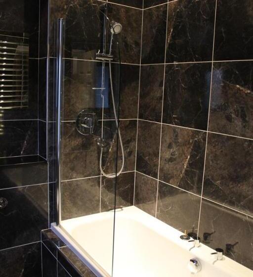 Applegarth Villa Hotel & Restaurant