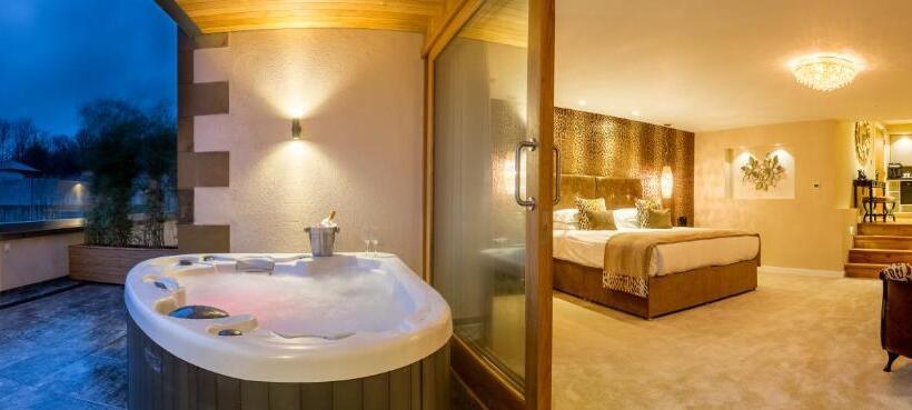 Applegarth Villa Hotel & Restaurant