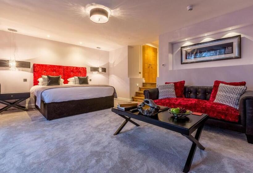 Applegarth Villa Hotel & Restaurant