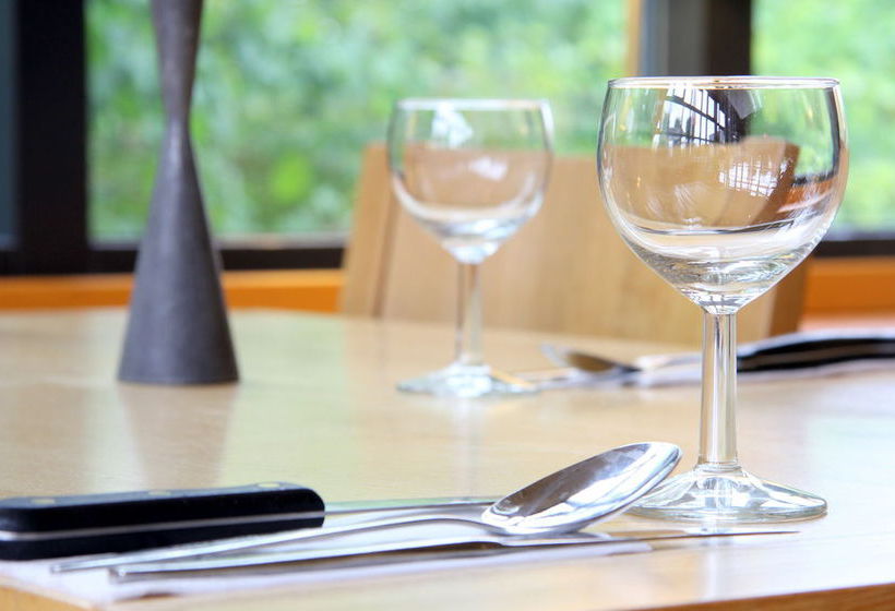 בית מלון כפרי Bastion  Düsseldorf Neuss