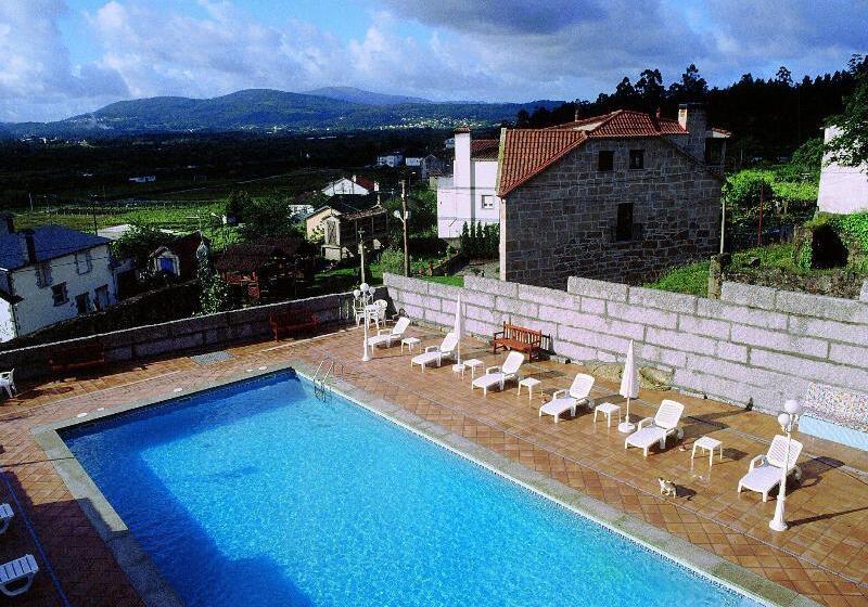 Casa Antiga Do Monte