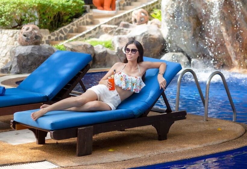 Club Bamboo Boutique Patong Beach Resort