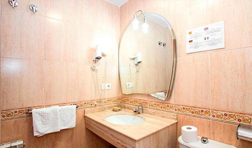 مسافرخانه Albero