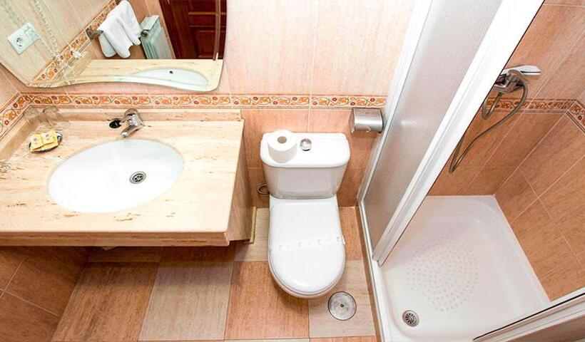 مسافرخانه Albero