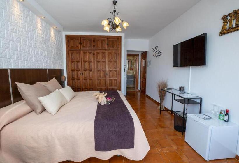 Hostal Casa Mercedes