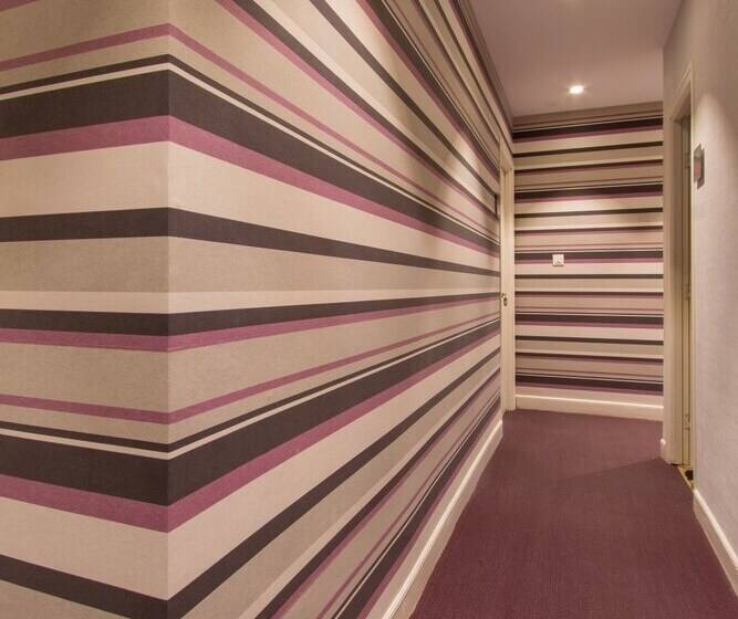 مسافرخانه Central Bilbao