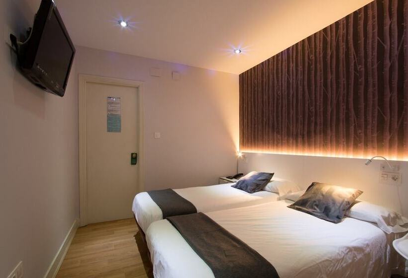 مسافرخانه Central Bilbao