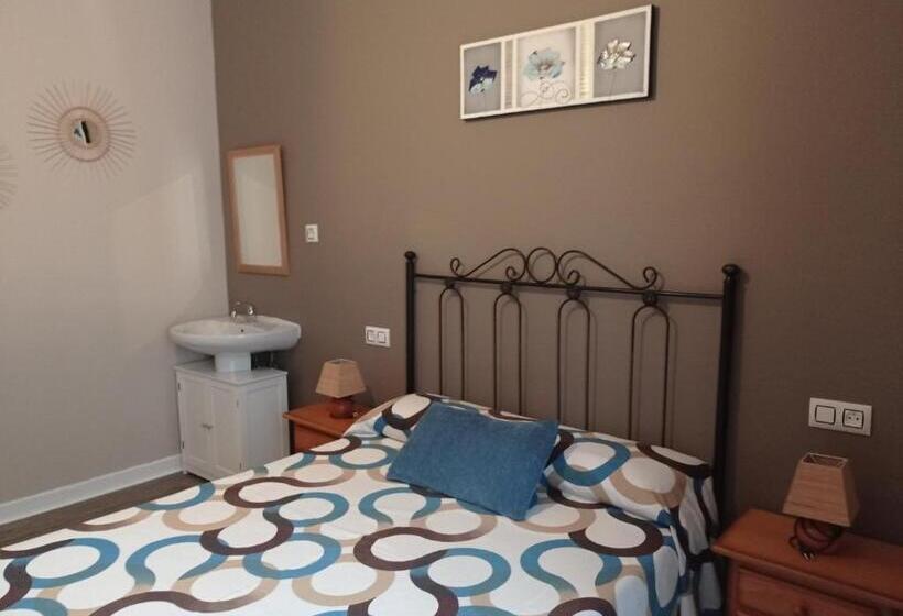 فندق فئة نجمة واحدة Hospedaje Don Pelayo