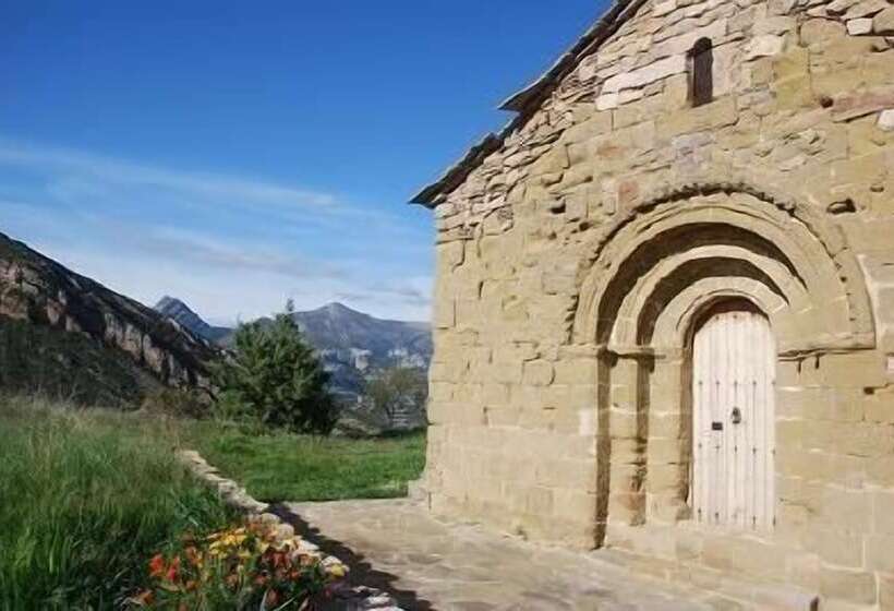 פונדק Hostería De Guara