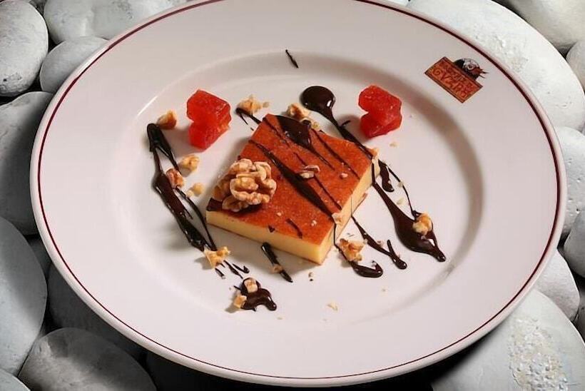 פונדק Hostería De Guara