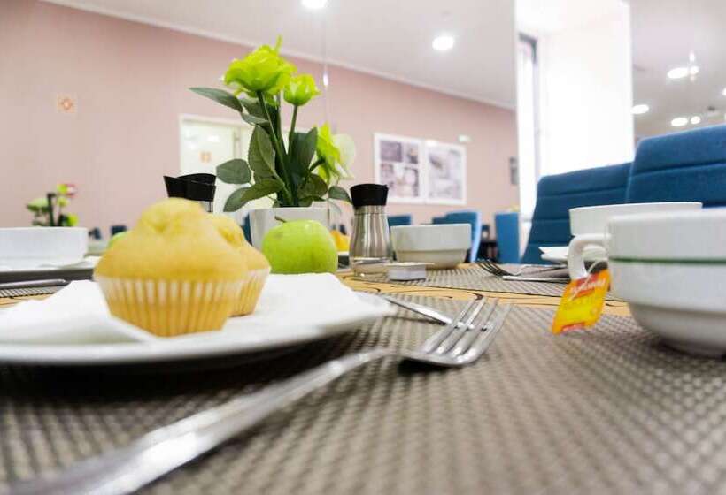 مسافرخانه Residencial Do Areeiro