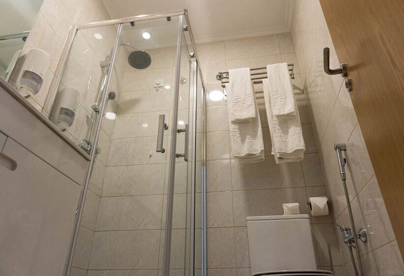 مسافرخانه Residencial Do Areeiro