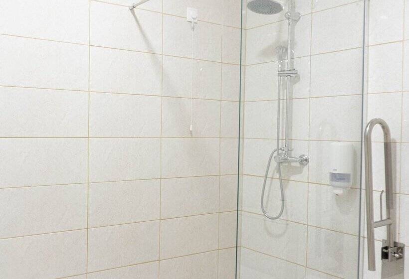 مسافرخانه Residencial Do Areeiro