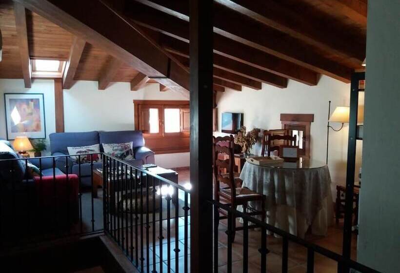 Hostal Rural Luna Y Lunaposada