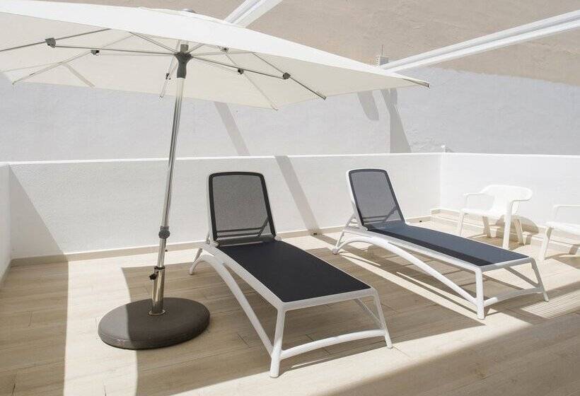 פונדק Vibra Lei Ibiza - Adults Only