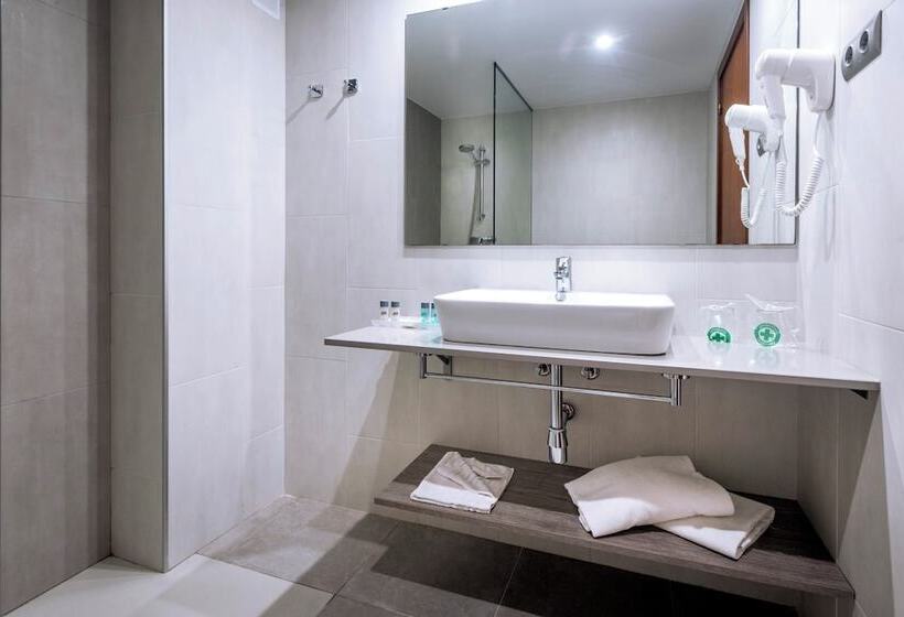 Отель 4r Gran Regina