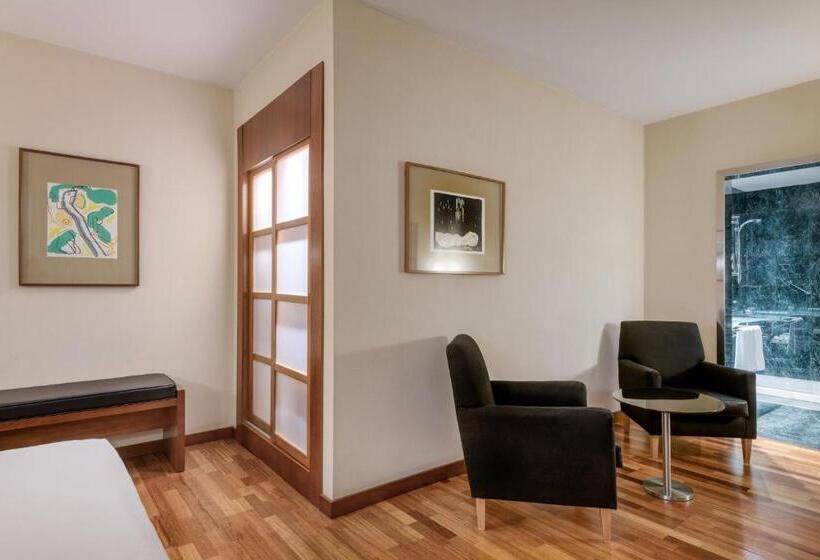 Ac Hotel Alcalá De Henares By Marriott