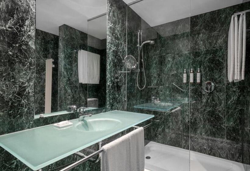 Ac Hotel Alcalá De Henares By Marriott