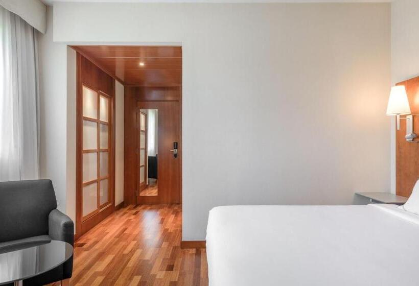 Ac Hotel Alcalá De Henares By Marriott