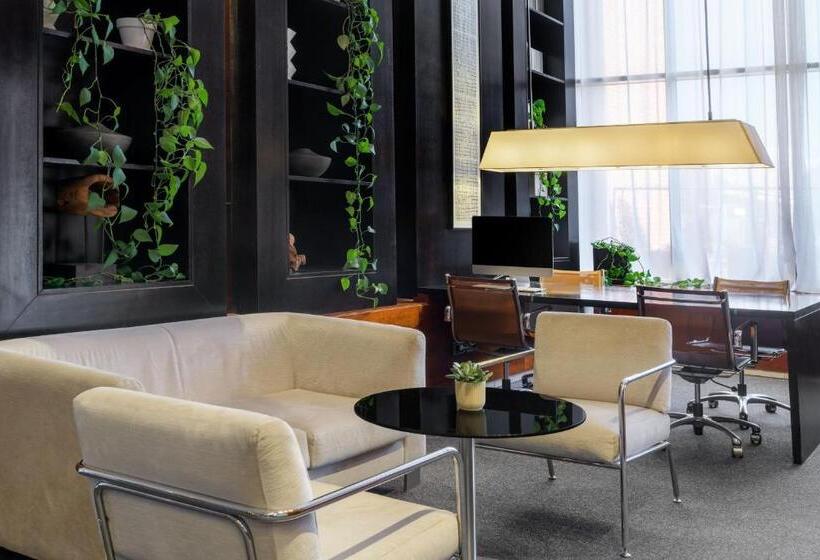 Ac Hotel Alcalá De Henares By Marriott