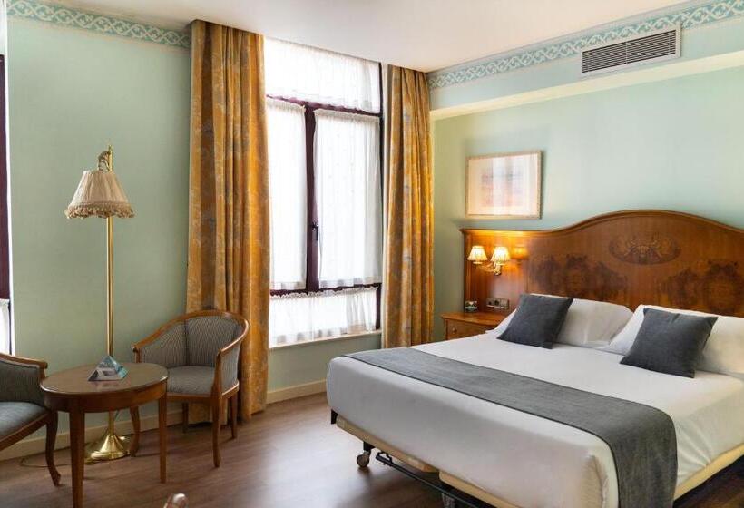 هتل Alda Mercado De Zamora