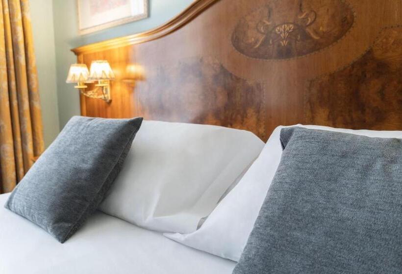 هتل Alda Mercado De Zamora