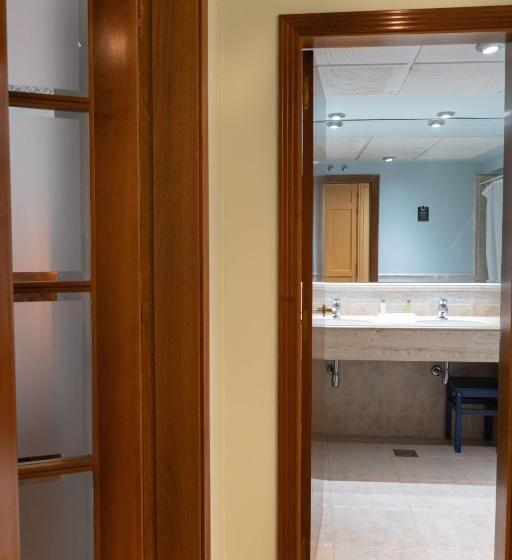 هتل Alda Mercado De Zamora