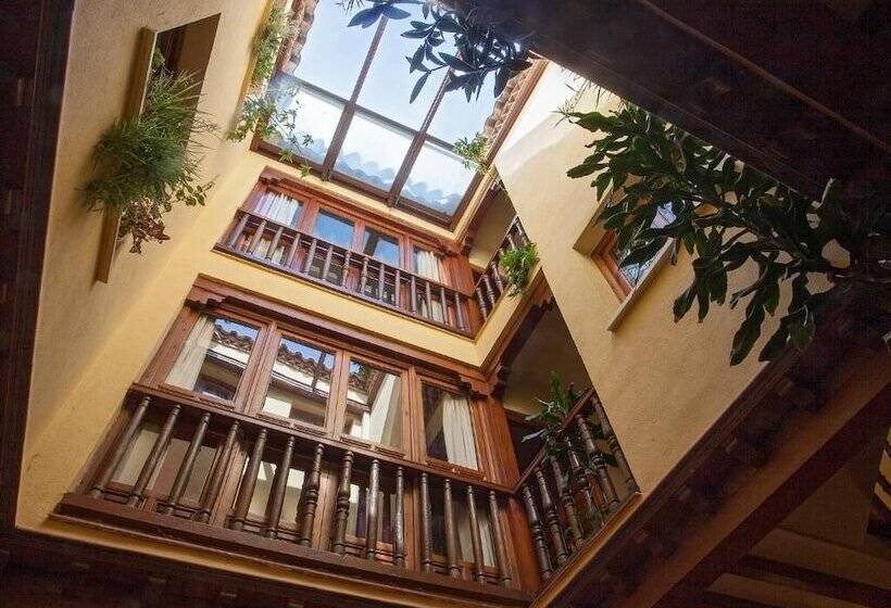 هتل Almunia De San Miguel