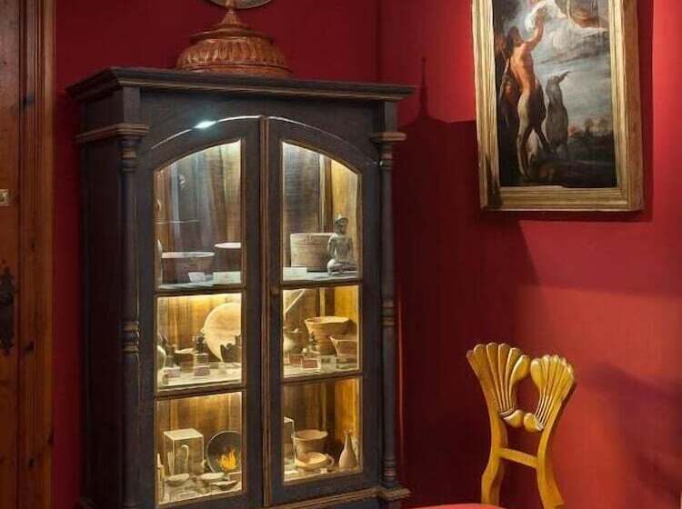 هتل Almunia De San Miguel