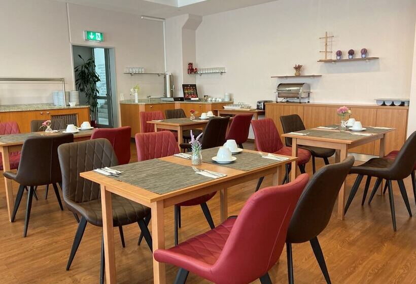 בית מלון כפרי Amedia Express Passau, Trademark Collection By Wyndham