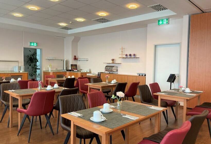 هتل Amedia Express Passau, Trademark Collection By Wyndham