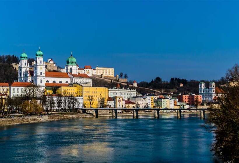 هتل Amedia Express Passau, Trademark Collection By Wyndham