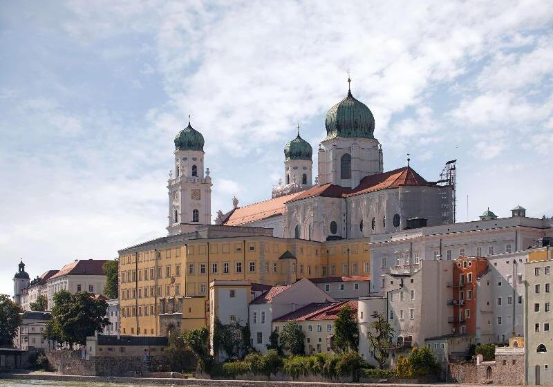 בית מלון כפרי Amedia Express Passau, Trademark Collection By Wyndham