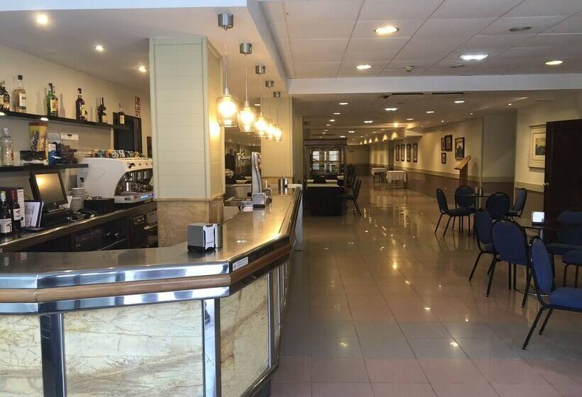 Отель Arcea Villaviciosa