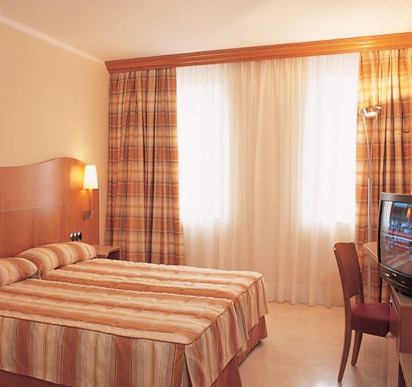 Отель Aristol - Sagrada Familia