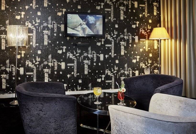 فندق As Americas