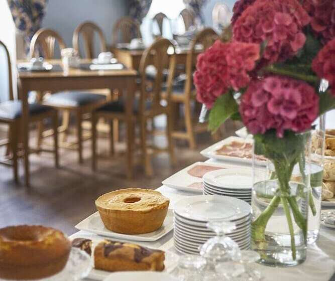 فندق As Americas