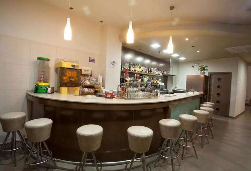 ホテル Bajamar Centro