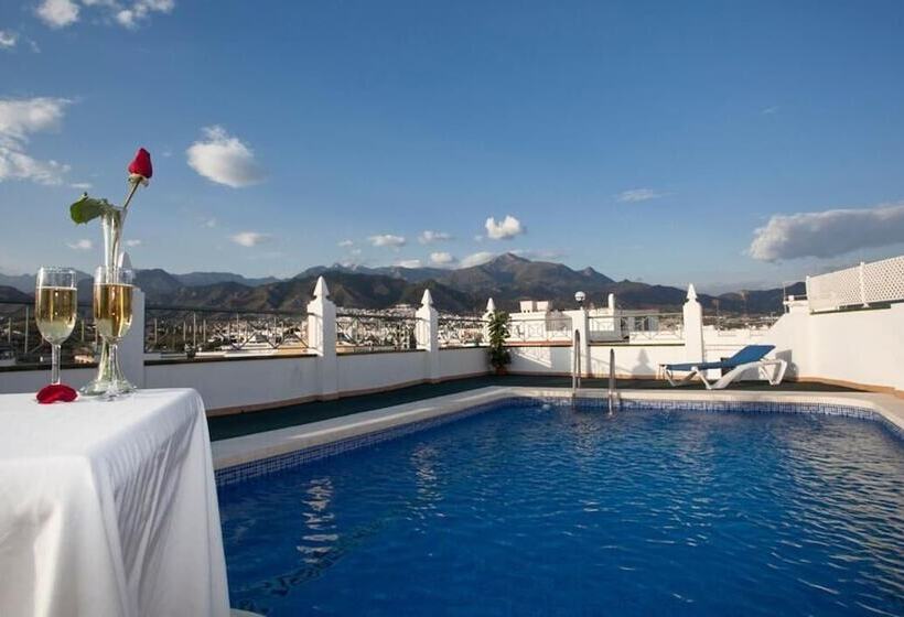 ホテル Bajamar Centro