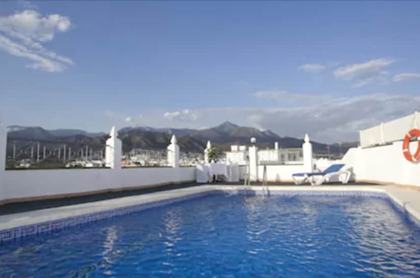 ホテル Bajamar Centro