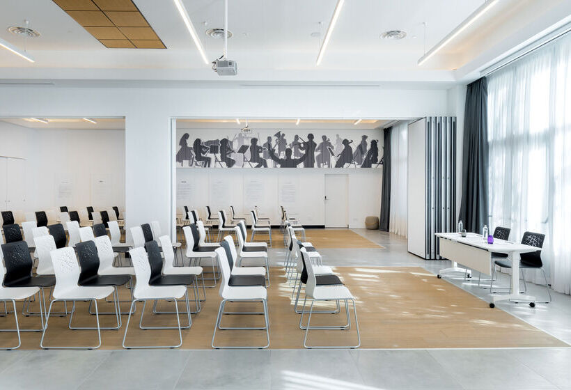 هتل Barcelo Imagine